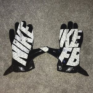 Nike football gloves